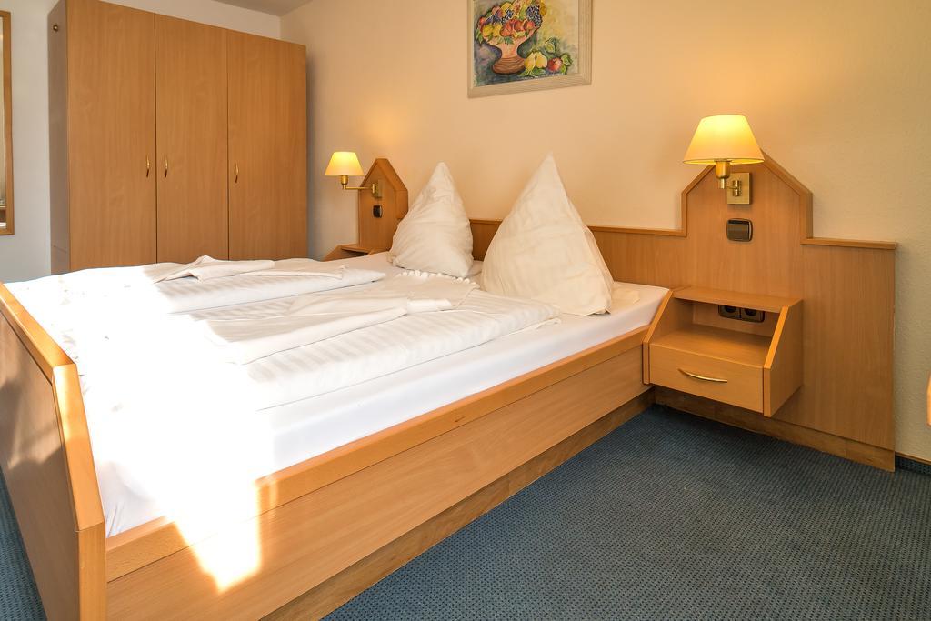 Hotel Zum Lieben Augustin Меерсбург Стая снимка
