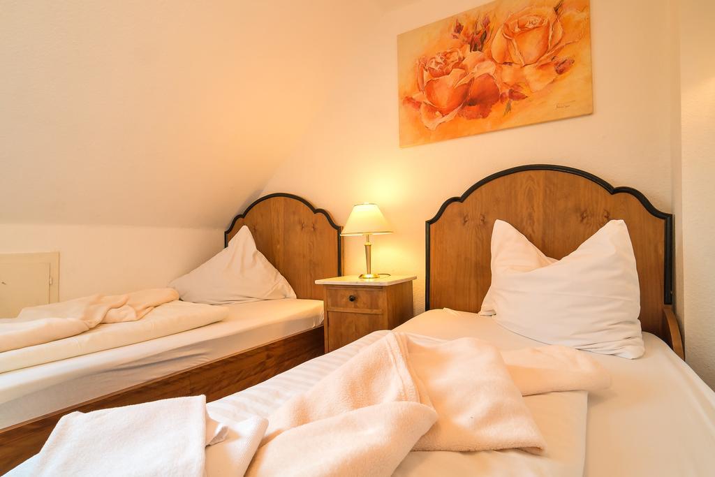 Hotel Zum Lieben Augustin Меерсбург Екстериор снимка