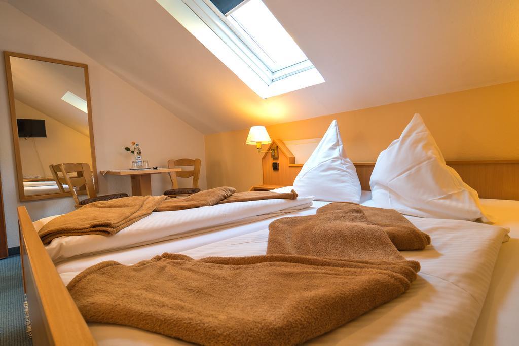 Hotel Zum Lieben Augustin Меерсбург Стая снимка