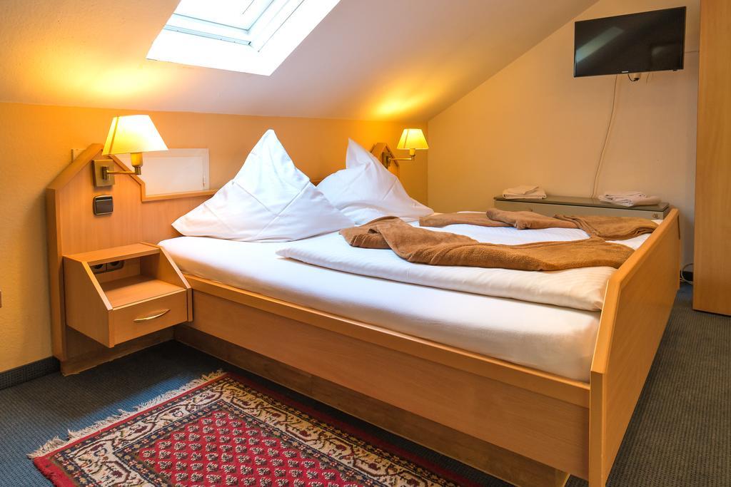 Hotel Zum Lieben Augustin Меерсбург Стая снимка